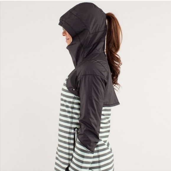 LULULEMON 'GET UP AND GLOW' JACKET SIZE 4 Running Workout Athletic Sporty - Picture 2 of 10